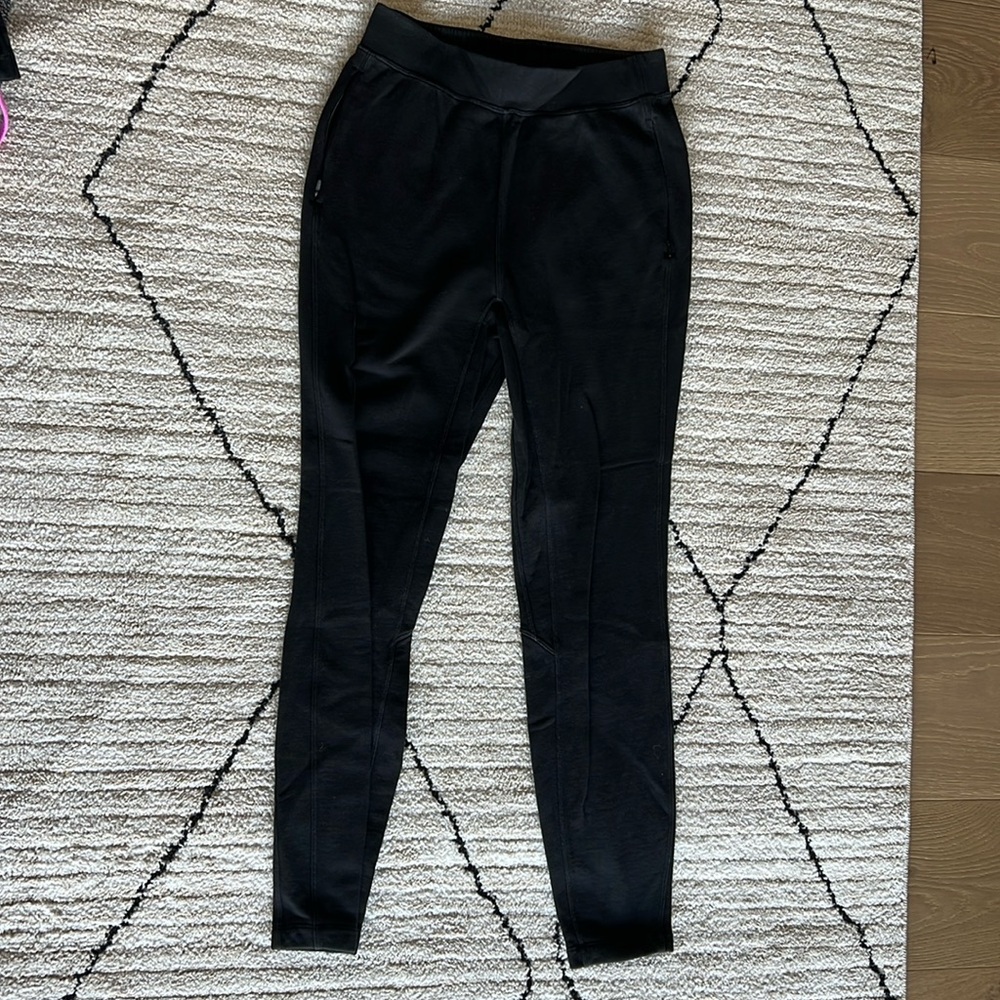 Lululemon Jogger with Zipper pockets